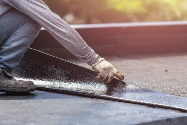 Professional Vapor Barrier Installation technician working in Central Islip, NY